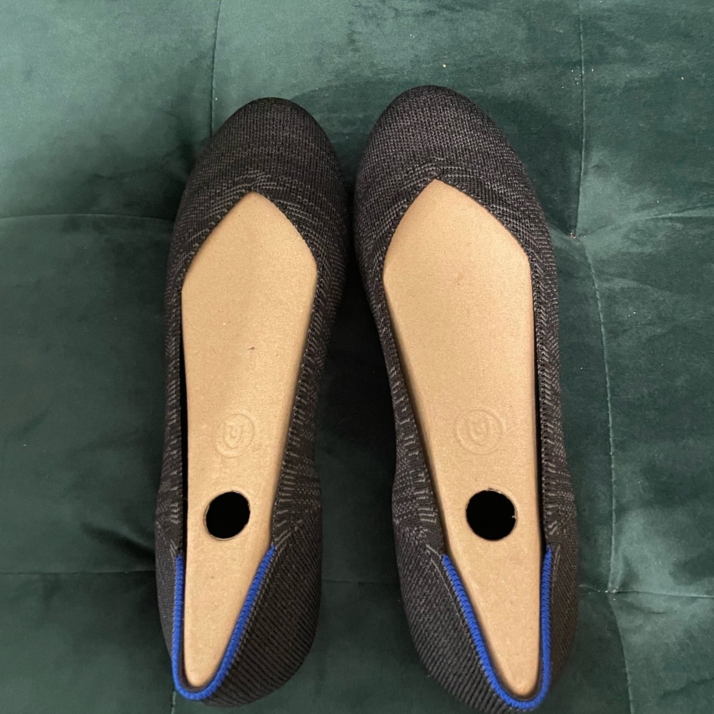 Brand new in box! 8.5 heathered gray round toe flats!